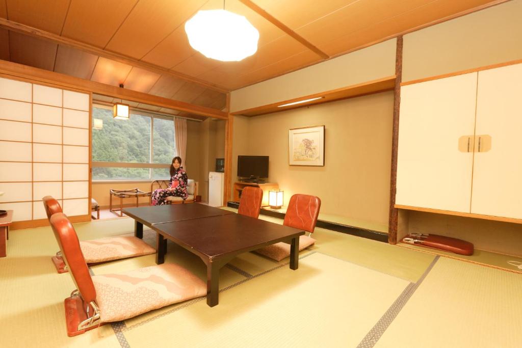 Entaijiso Ryokan Tatami Room