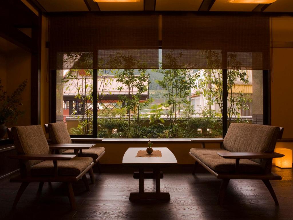 Fugaku Onsen Ryokan Lounge Area