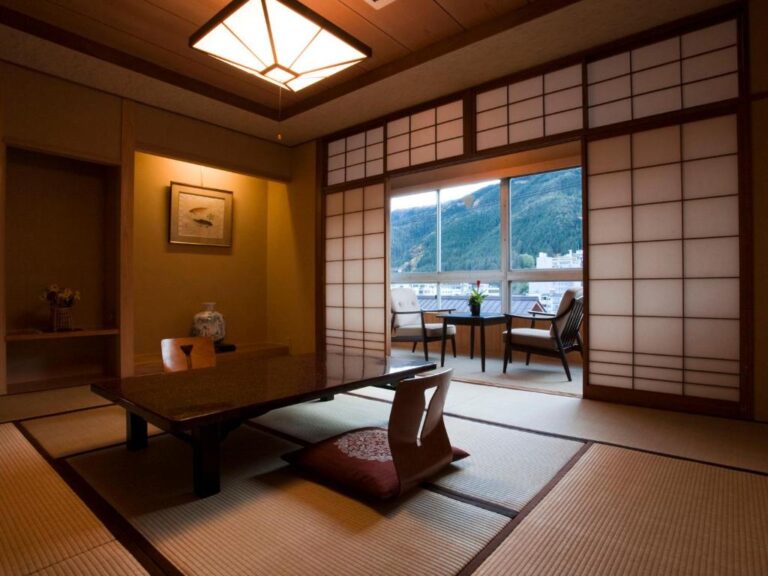 Fugaku Onsen Ryokan Tatami Room Mountain View