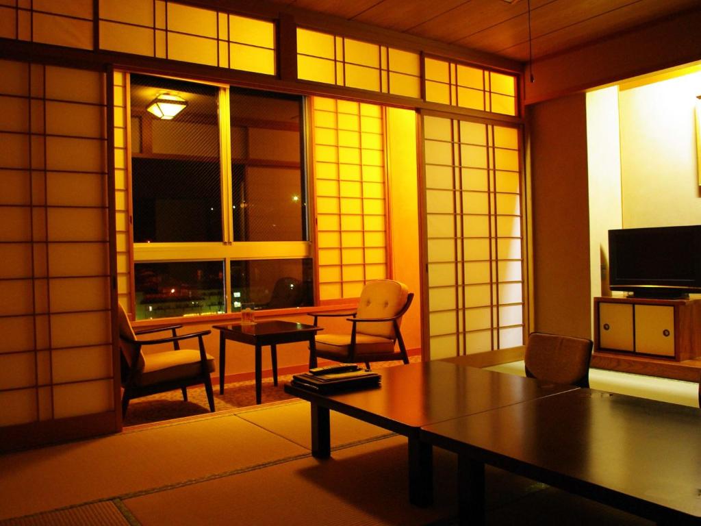 Fugaku Onsen Ryokan Tatami Room