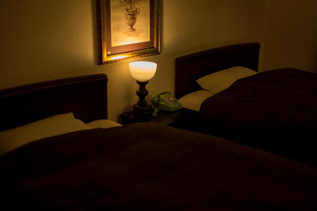Fujiya Bedside Lamp Twin Beds