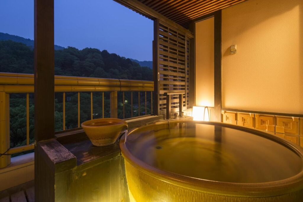 Fushio Kaku Onsen Open Air Bath
