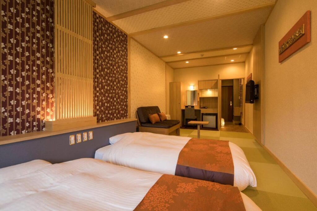 Fushio Kaku Onsen Tatami Room Beds