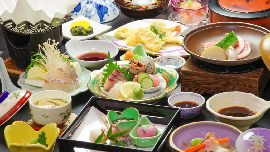 Futagojimaso Kishu Onsen Hot Spring Saikanoyu Hot Bath Kaiseki Dishes