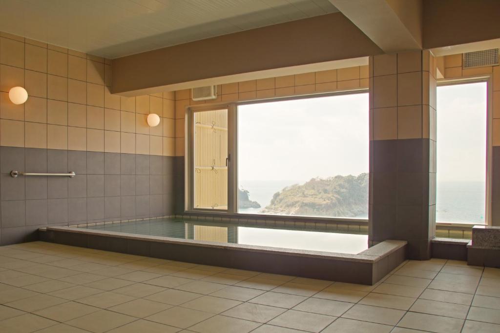 Futagojimaso Kishu Onsen Hot Spring Saikanoyu Hot Bath Ocean View