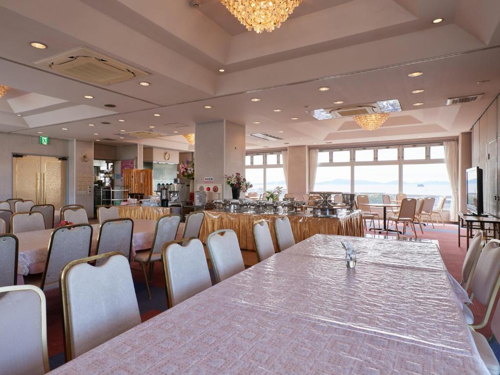 Gamagori Hotel Dining Hall