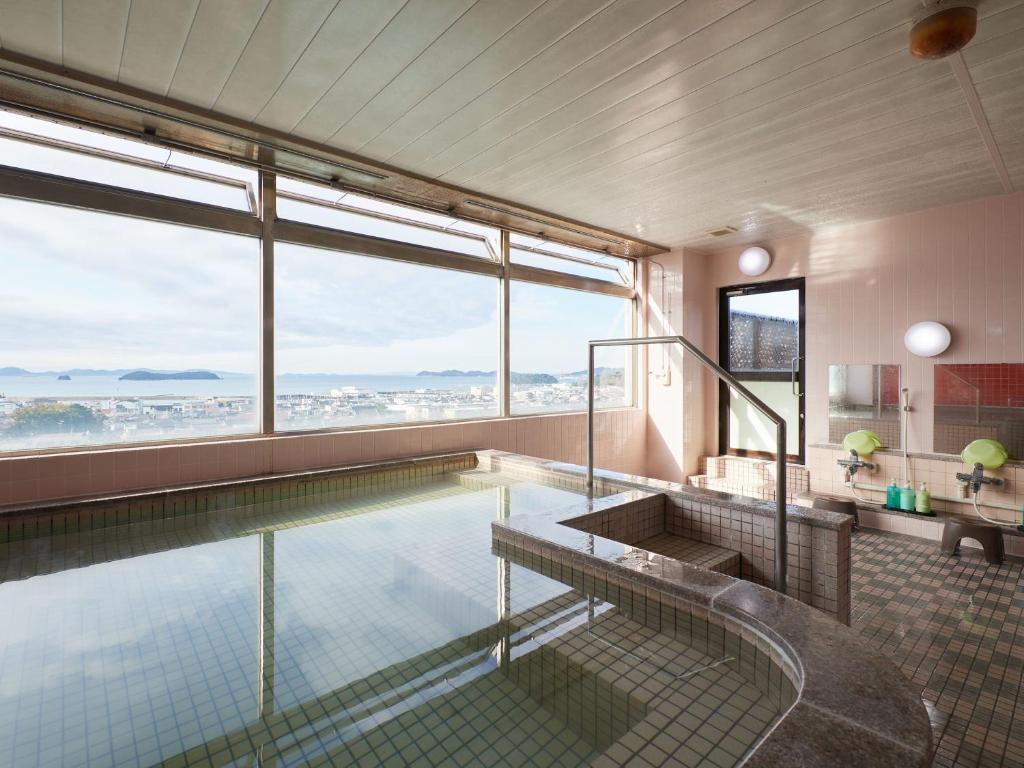 Gamagori Hotel Onsen View