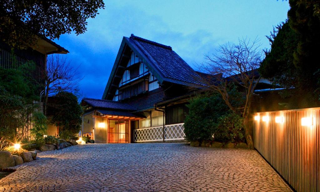 Genmyoan Entrance At Dusk