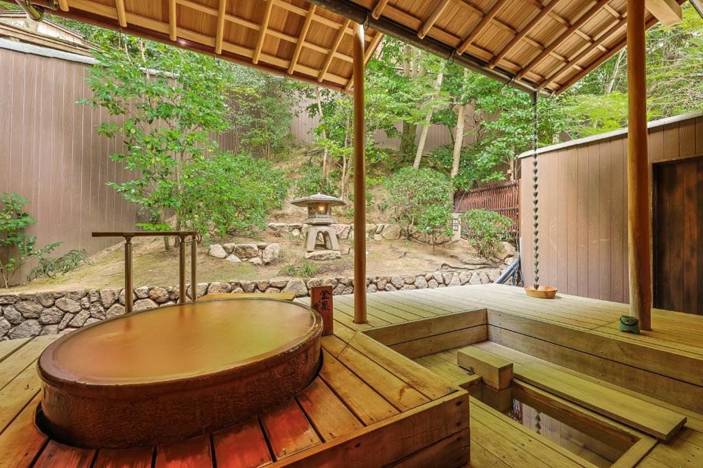 Ginsuisou Choraku Open Air Onsen