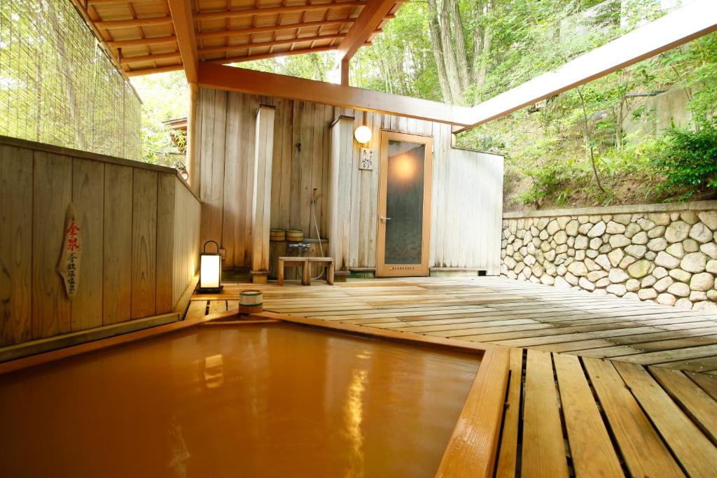Ginsuisou Choraku Outdoor Onsen
