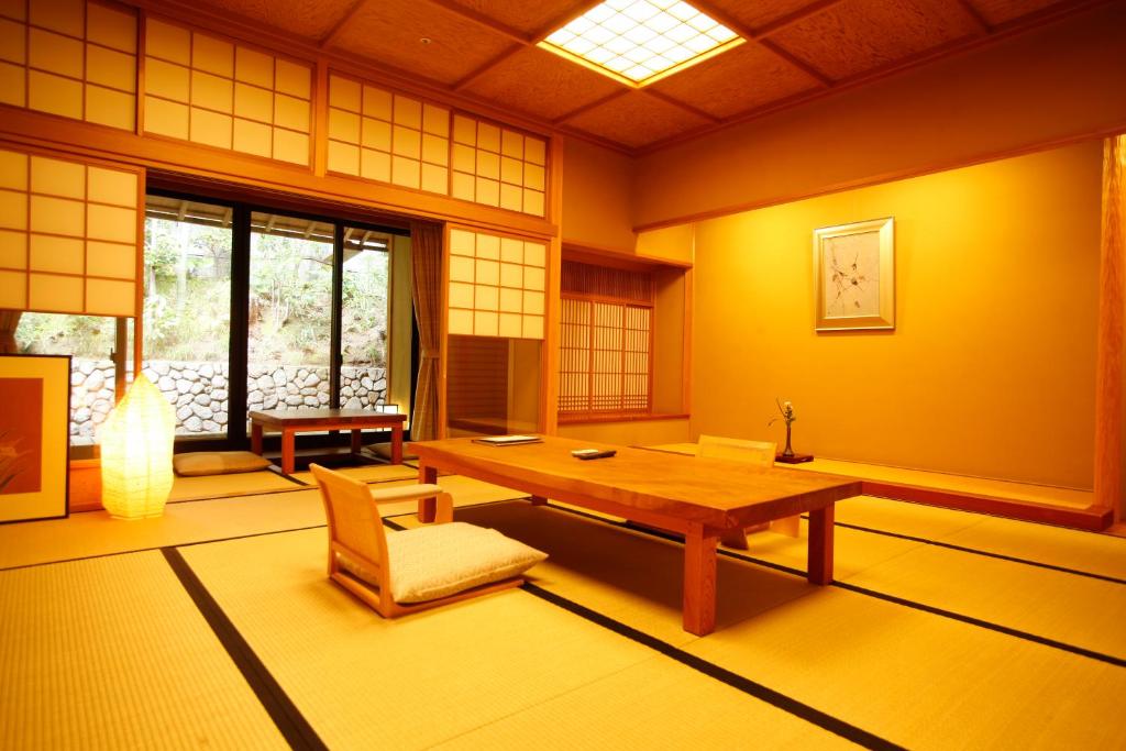 Ginsuisou Choraku Tatami Room