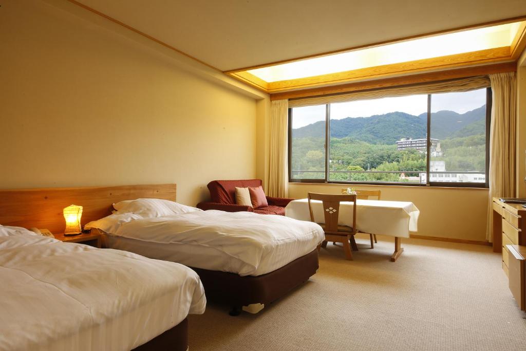 Ginsuisouchoraku Twin Bed Room