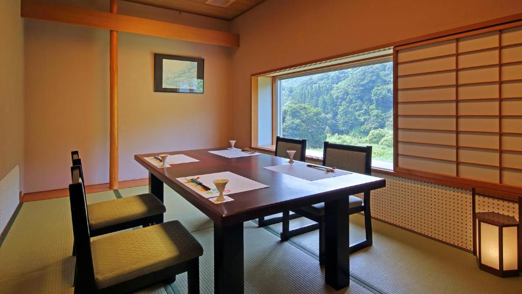 Ginzan So Dining Room Tatami
