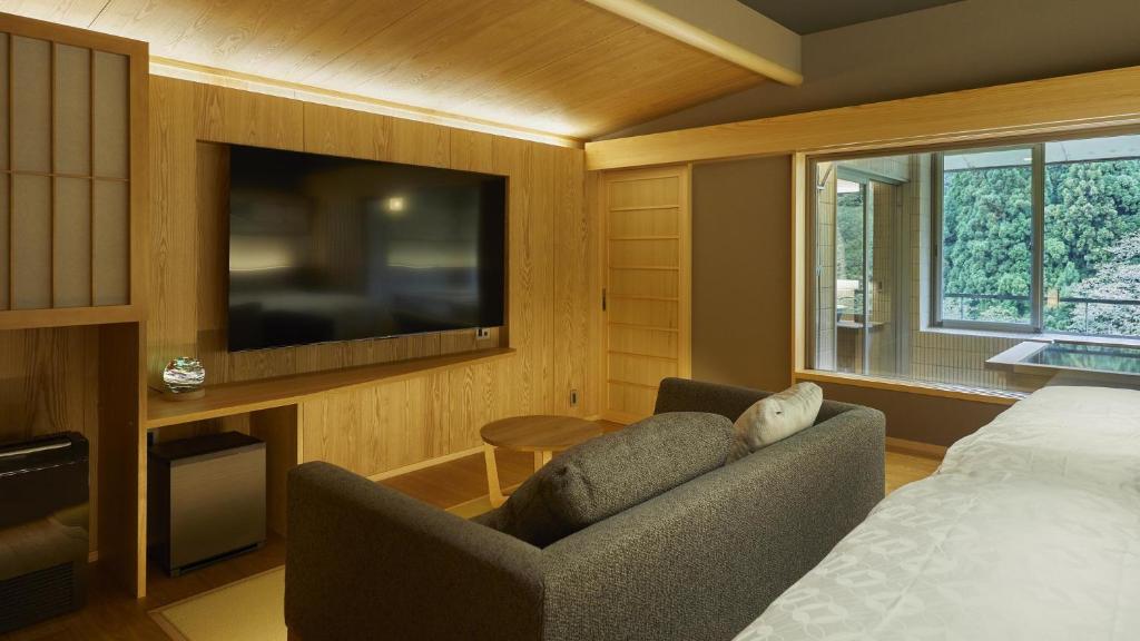 Ginzan So Modern Room