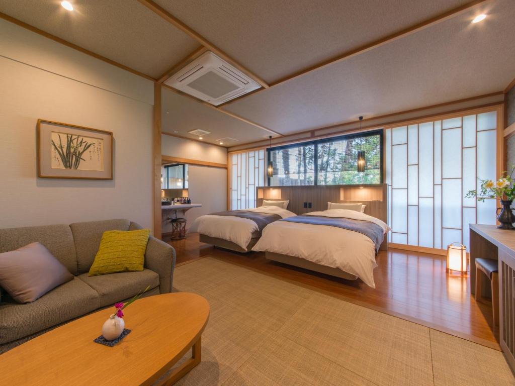 Grandia Housen Modern Tatami Room
