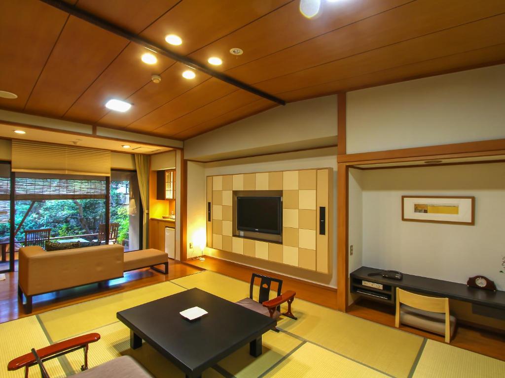 Grandia Housen Tatami Room Tv Garden View