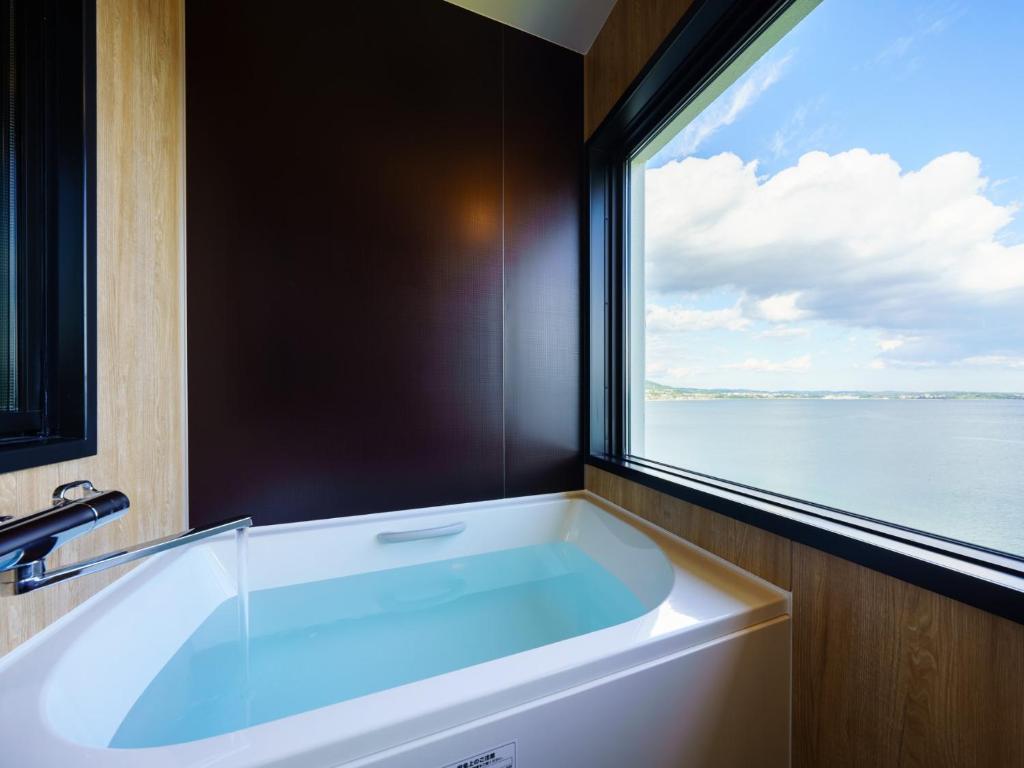 Grandvrio Hotel Beppuwan Wakura Bath With Sea View