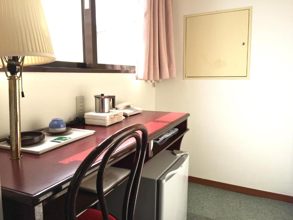 Green Hill Hotel Tennoji Ekimae Desk Area