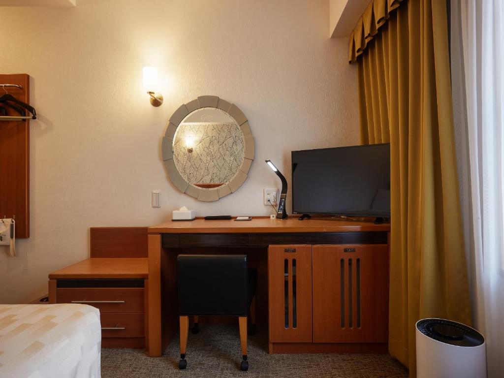 Grghotelnahahigashimachi Hotel Room Desk
