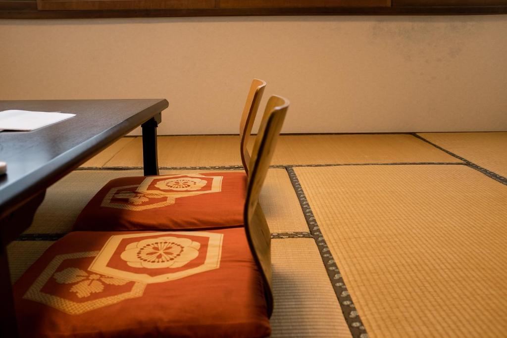 Guest House Sunline Beppu Tatami Chairs