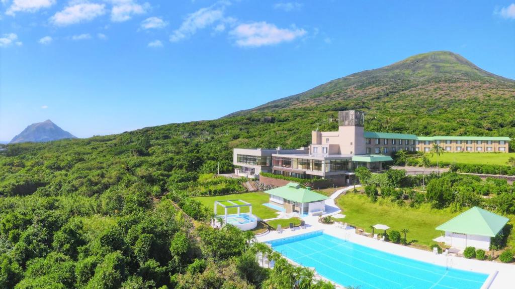 Hachijo View Hotel Exterior Mountain Pool