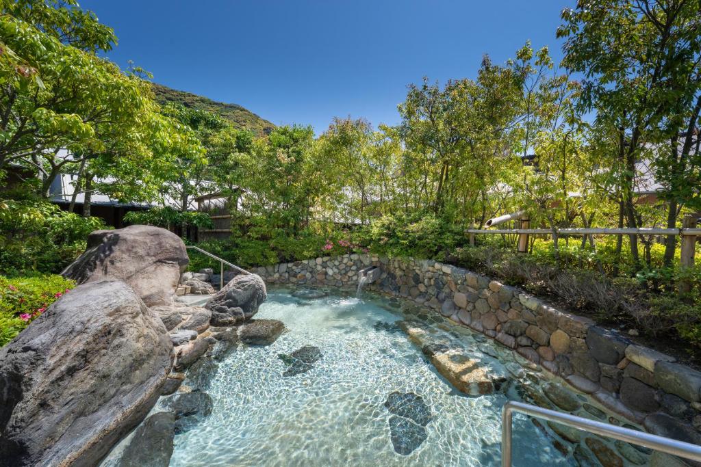 Hagihonjin Outdoor Onsen
