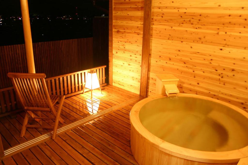 Hagihonjin Outdoor Onsen