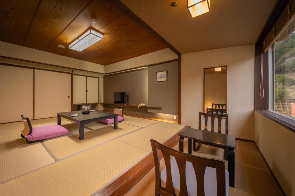 Hagihonjin Tatami Room