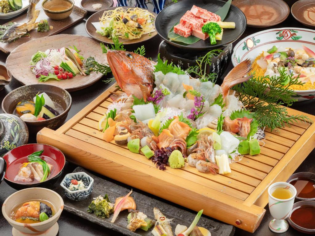 Hakkei Kaiseki Dining