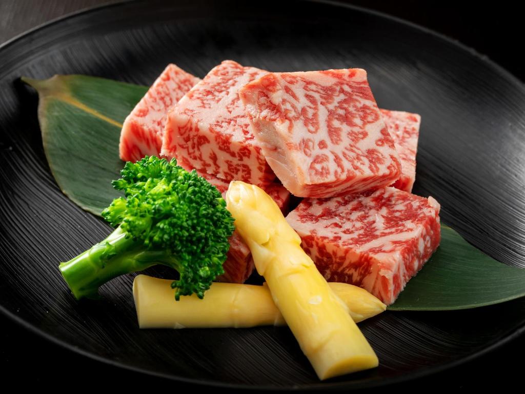 Hakkei Wagyu Beef Plate