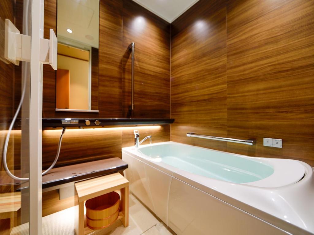 Hakone Pax Yoshino Bathroom