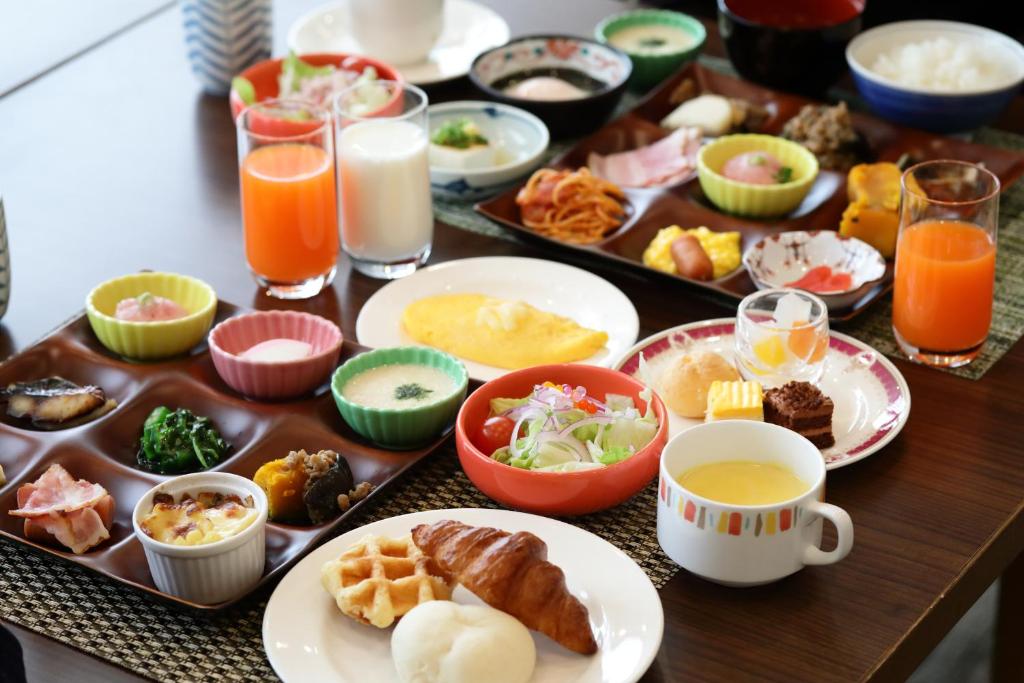 Hakone Pax Yoshino Breakfast Spread