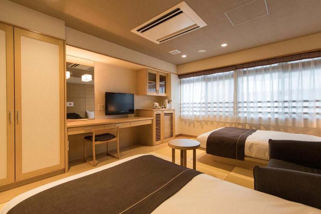 Hana Beppu Modern Tatami Room