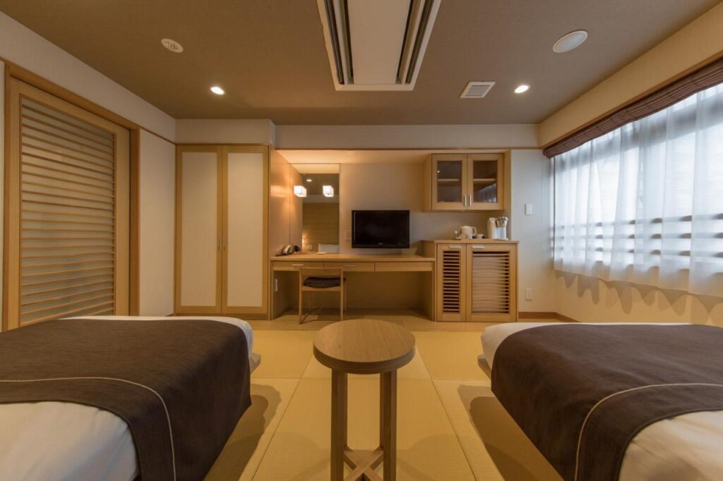 Hana Beppu Tatami Room Twin Beds