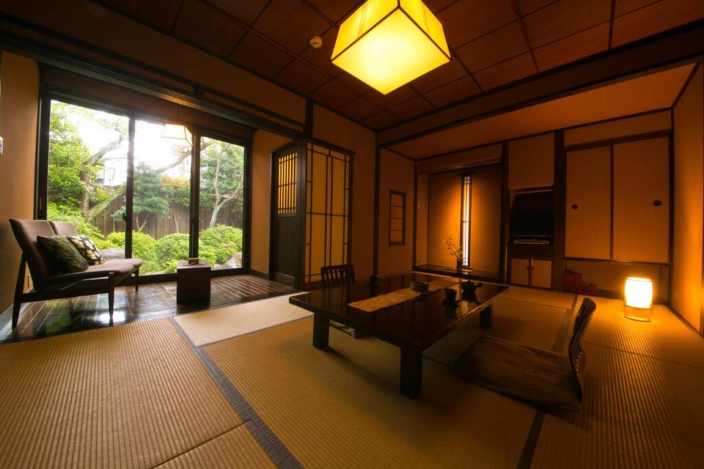 Haruki Bettei Tatami Room Garden View