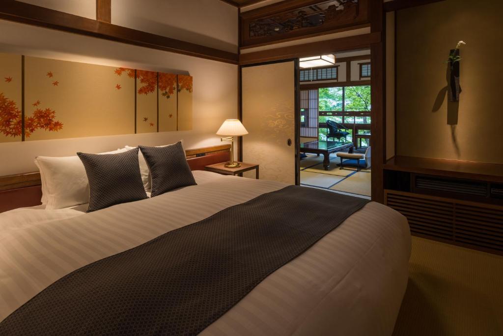 Honkan Sekizen Kan Bedroom And Tatami Area
