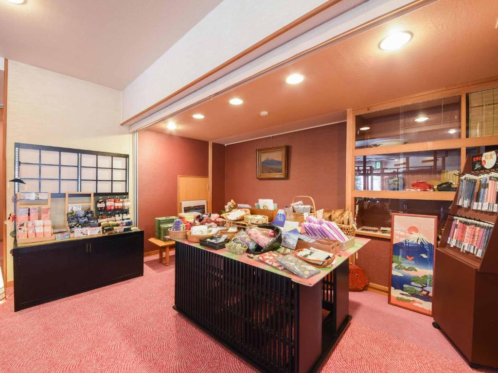 Hotel Hagoromo Gift Shop