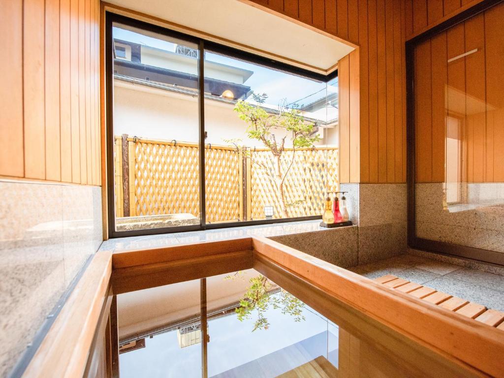 Hotel Hagoromo Onsen Bath