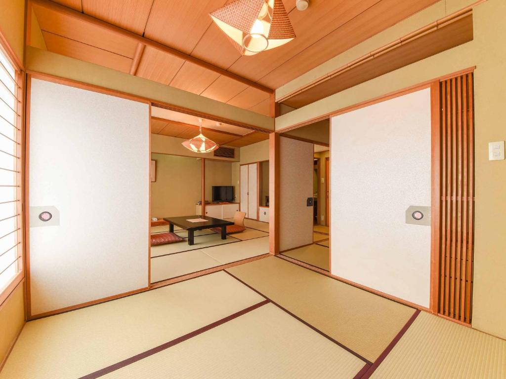 Hotel Hagoromo Tatami Room