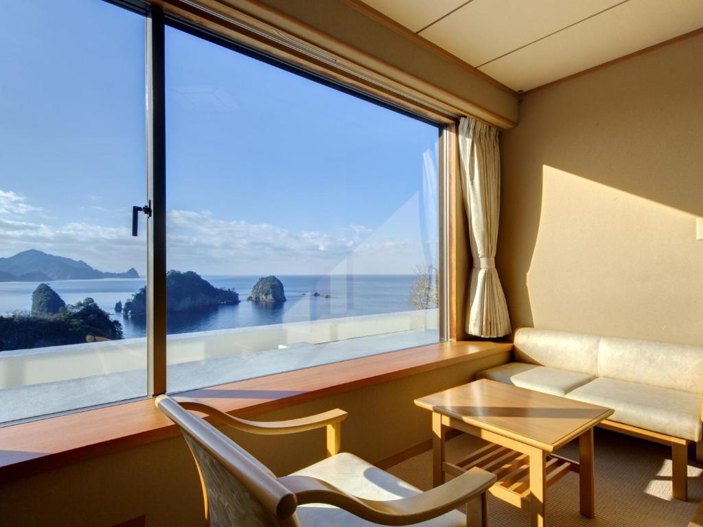Hotel New Ginsui Ocean View Room
