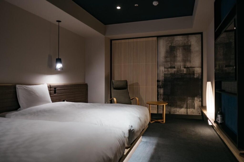 Hotel Resol Trinity Osaka Modern Bedroom