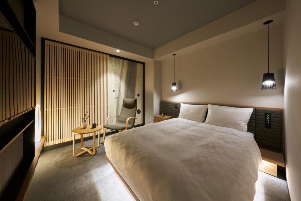 Hotel Resol Trinity Osaka Modern Room