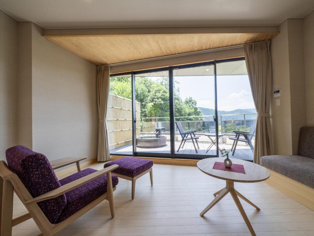 Hotel Sekisuien Modern Room With Balcony