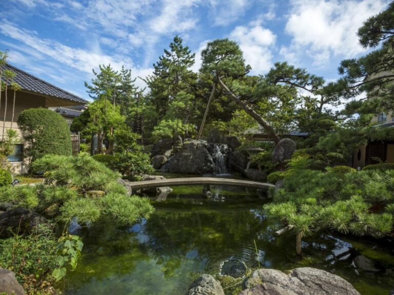 Hotel Yagi Garden Pond