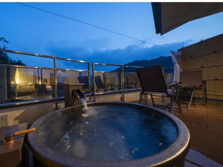 Hotelsekisuien Outdoor Onsen