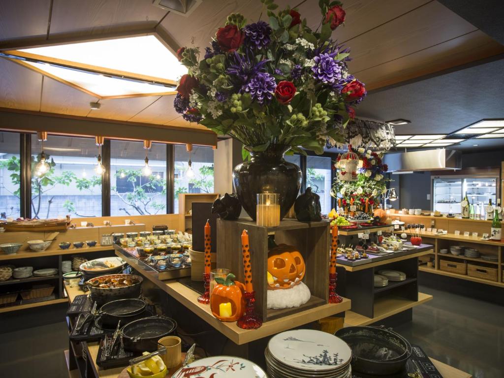 Hotelyagi Buffet Decor