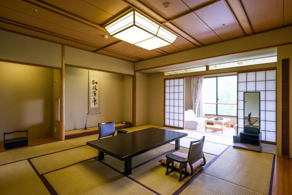 Ikaho Onsen Fukuichi Tatami Room
