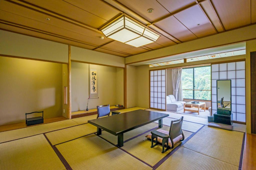 Ikaho Onsen Fukuichi Traditional Room