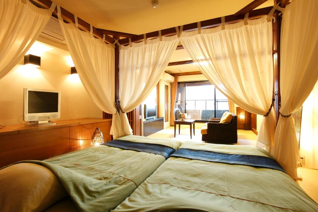 Inatori Akao Hotel Modern Room