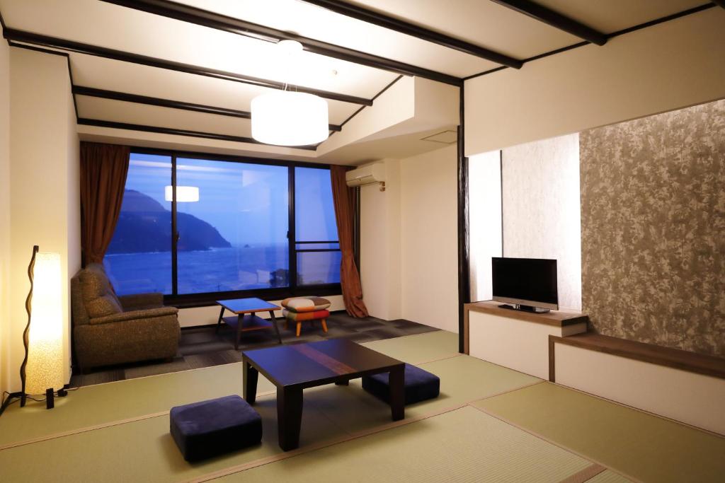 Inatori Akao Hotel Ocean View Tatami Room